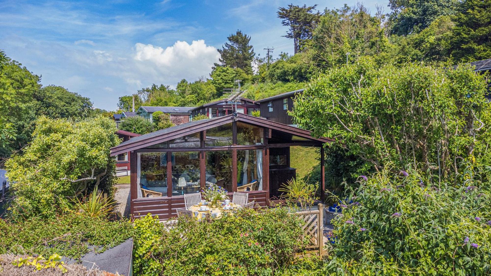 Scandinavian Style Lodge In Rock Wadebridge Exterior photo